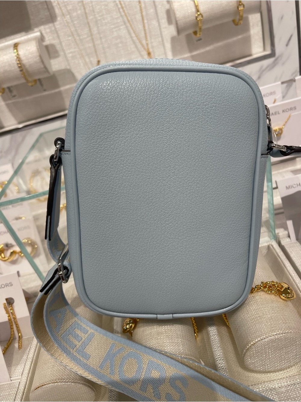 Michael Kors Jet Set Med Flight Leather Crossbody Messenger Bag
Pale Ocean 
NWT - Picture 5 of 16